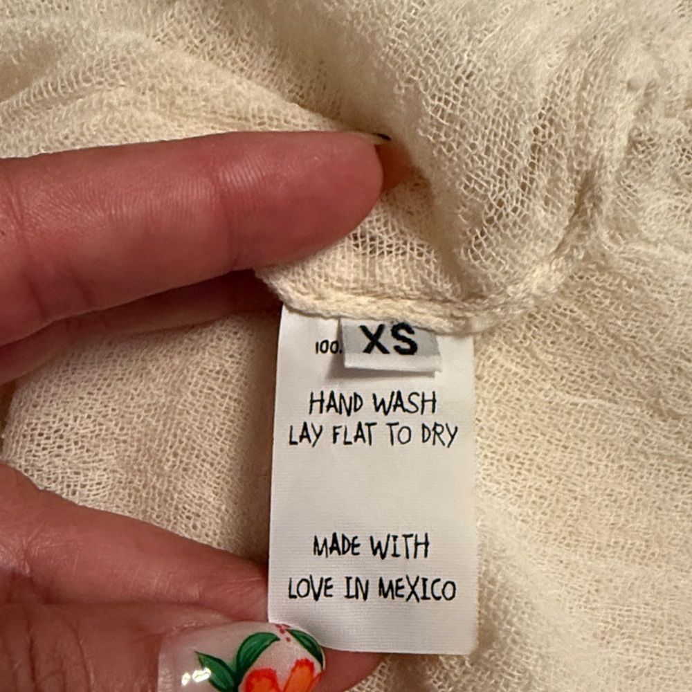 Jen’s Pirate Booty cream cotton dress/coverup - Picture 8 of 9